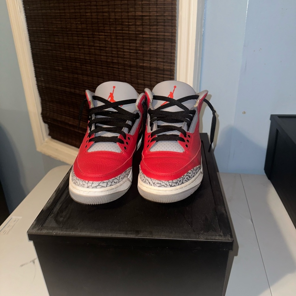 Jordan 3s Chicago